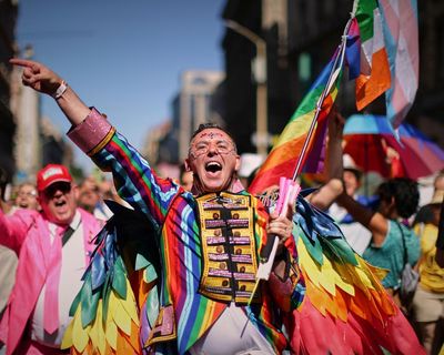 Tens of thousands defy Hungary’s ban on Pride in protest against Orbán