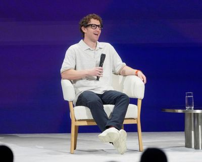 Mark Zuckerberg’s secret list of top AI talent to poach has tech world atwitter