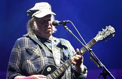 Neil Young stars on Glastonbury's Pyramid Stage