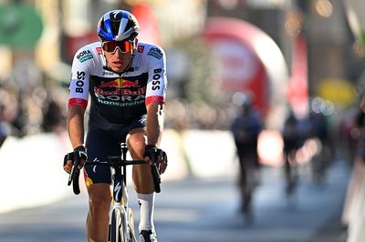 Netherlands Road Championships: Danny van Poppel pips Olav Kooij to road race victory in photo finish bunch sprint