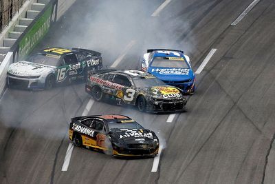 Ryan Blaney gets "caught up in other people's garbage" at Atlanta