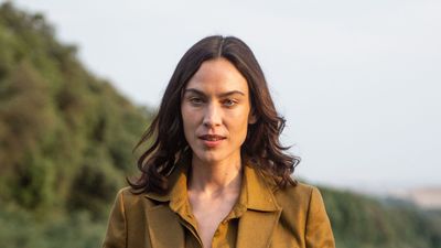 Alexa Chung's luxe khaki trouser suit has made me rethink my entire approach to dressing up