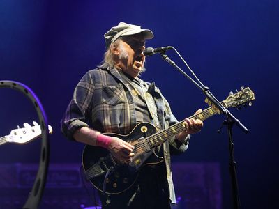 Neil Young slammed for 'terrible' Glastonbury set as angry viewers blame sound issues
