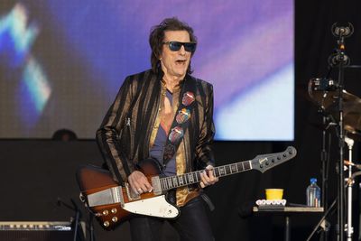 Ronnie Wood drops major new release ahead of Glastonbury stage return with Sir Rod Stewart