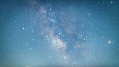 Weekly horoscope: 2 astrologers' predictions for 30th June - 6th July 2025