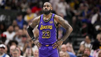 LeBron James's Agent Has Blunt Message for Lakers After Picking Up Contract Option