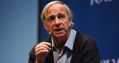 US Faces 'Financial Heart Attack,' Ray Dalio Warns — Shares Investment Strategies: 'The Safest Investment That You Can Get Right Now Is An Inflation-Indexed Bond'