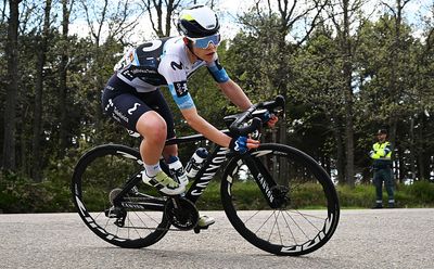 Spanish Road Championships: Sara Martín claims first national title in two-up sprint against Mavi García