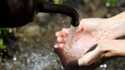 MIT's high-tech 'bubble wrap' turns air into safe drinking water — even in Death Valley