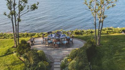 This breathtakingly beautiful oceanfront garden in The Hamptons is one of the best examples of a formal garden that tore up the rulebook