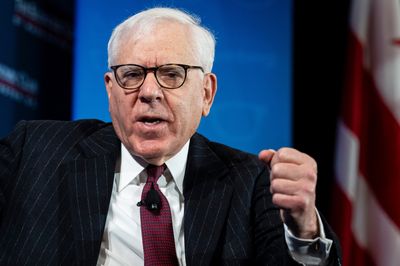 Diane Brady talks to economist Nouriel Roubini, Carlyle's David Rubenstein, and Kraken's Arjun Sethi