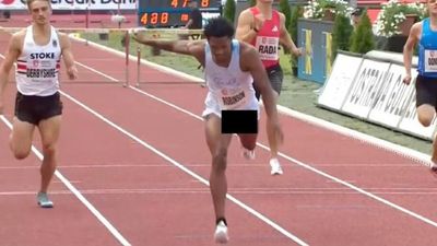 ‘Keeps things separated, and not slapping around’: Underwear company offers gig to sprinter after wardrobe malfunction