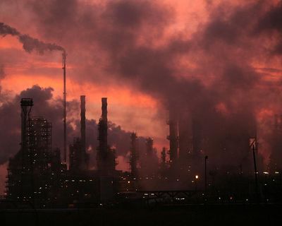 UK government wants investigation after Lindsey oil refinery owner falls into administration