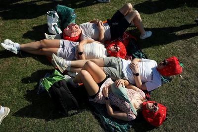 Heat health alerts across England extended to midweek as temperatures set to soar to 34C