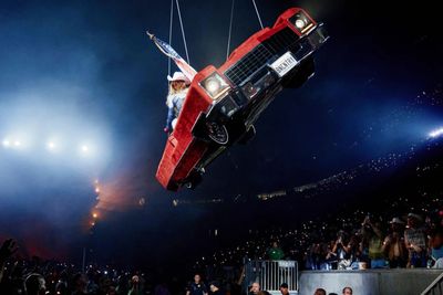 Beyonce Fans Gasp in Horror as Wire Stunt Mishap Leaves 'Cowboy Carter' Star Dangling Mid-Air