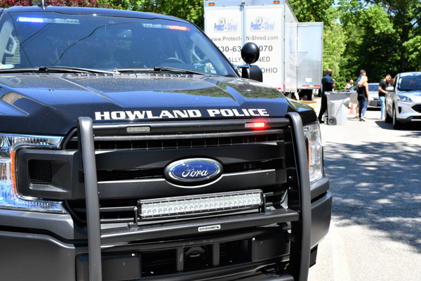 Six people killed after plane crashes shortly after takeoff in Ohio