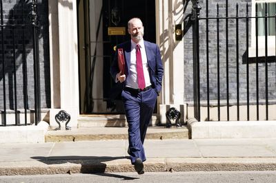 No law change needed to send workers home in extreme heat – Reynolds