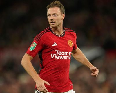 Jonny Evans retires to take up official new role at Manchester United