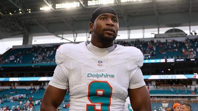 Jonnu Smith Breaks Silence on Bombshell Trade to Steelers