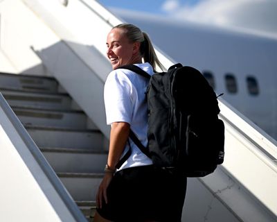 Beth Mead insists Lionesses can take heat as they arrive for Euro 2025