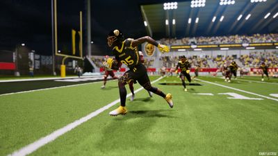 Maximum Football Hotfix Addresses Gameplay, Customization, Animations and More