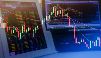 Robinhood, Apple, Oracle, Plug Power And Tesla: Why These 5 Stocks Are On Investors' Radars Today