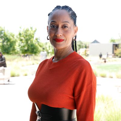 Tracee Ellis Ross's Lipstick Hack Is a Hollywood Classic for a Reason