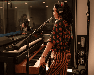 The best theatre to stream this month: Stereophonic’s suite of addictive songs