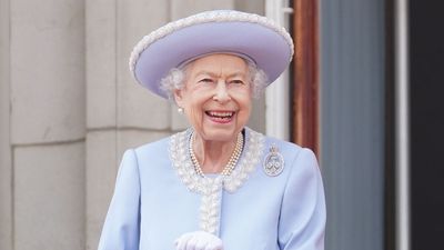 ‘Rude for 10 minutes’: Prince Harry shattered the Queen’s trust with one unforgivable pre-wedding betrayal