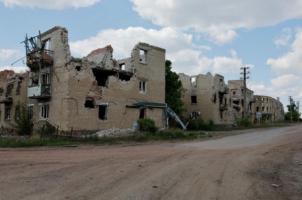 Ukraine war briefing: Russia claims to have seized all of Luhansk region
