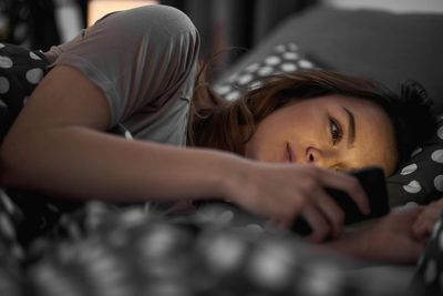 What watching videos at faster speeds does to your brain
