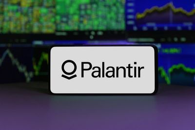 Palantir’s $100M Nuclear OS Pact Boosts Bullish Case