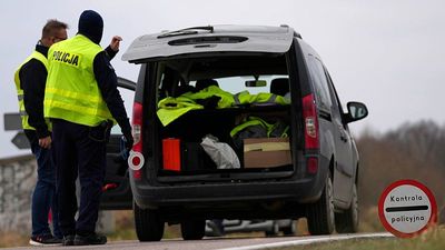 Poland to start temporary border controls with Germany and Lithuania, Tusk says