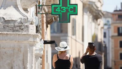 Europe swelters under severe heatwave as temperatures soar above 40 degrees Celsius