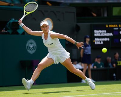 Krejcikova navigates tricky Wimbledon start to put supercomputers in their place