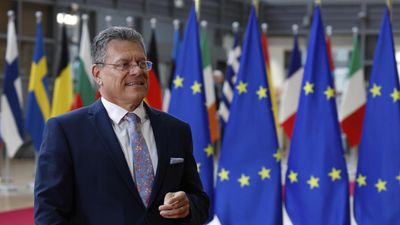 EU races to strike trade deal with Washington as Macron slams tariff 'blackmail'