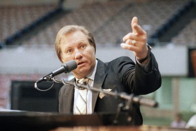 Controversial megachurch televangelist Jimmy Swaggart dies at age 90 two weeks after being rushed to the hospital