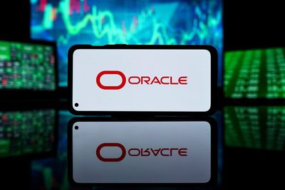 Wall Street Eyes $250 for Oracle, But Could ORCL Stock Climb Even Higher?