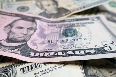 Minimum wage to increase for more than 880,000 workers