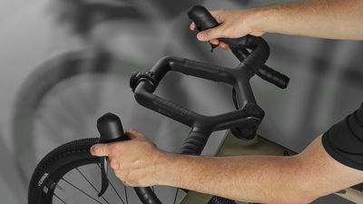 Canyon is back with another funky handlebar, and two all-new Grizls