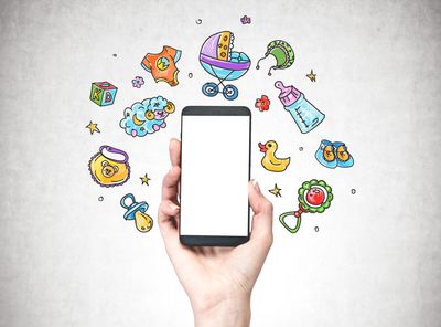 Overwhelmed? 12 Essential Apps Every New Parent Needs Today