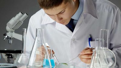 Heart Drug Stock Rockets 20% On Sales, Boosts Outlook; Regeneron Pharma's Global Partnership Is Strong Tailwind