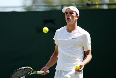Briton ranked at 733 ‘staying present’ ahead of Carlos Alcaraz Wimbledon match