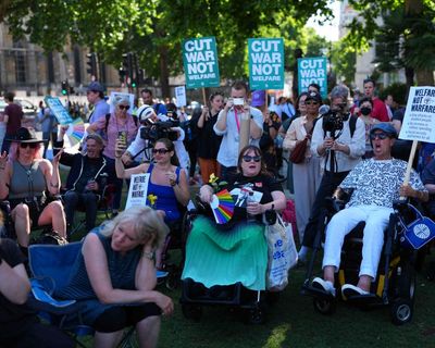 Keir Starmer forced into dramatic climbdown to pass welfare reform bill