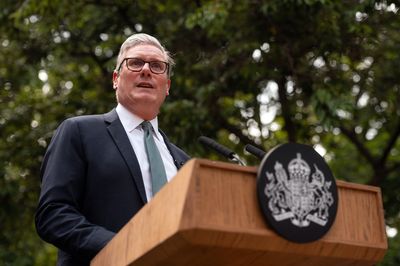 Starmer ditches Pip benefit reforms in face of Labour revolt