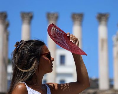 The Guardian view on Europe’s heatwave: leaders should remind the public why ambitious targets matter