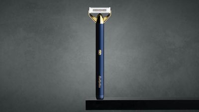 This BaByliss shaver looks simple but it’s packed with razor-sharp smarts