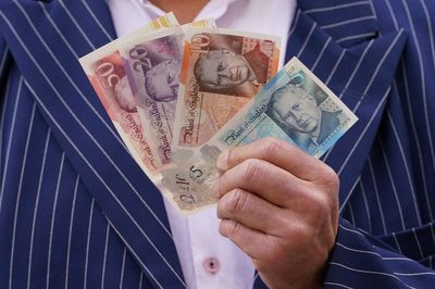 Bank of England seeks views on theme for next series of banknotes