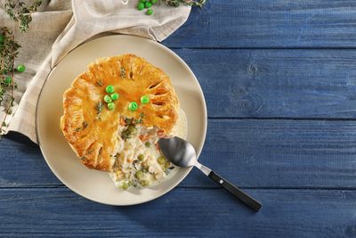6 Popular Frozen Meals That Nutritionists Say Are Misleading