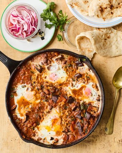 Frittata, ‘egg and chips’ and a bean feast: Sami Tamimi’s brunch recipes from Palestine